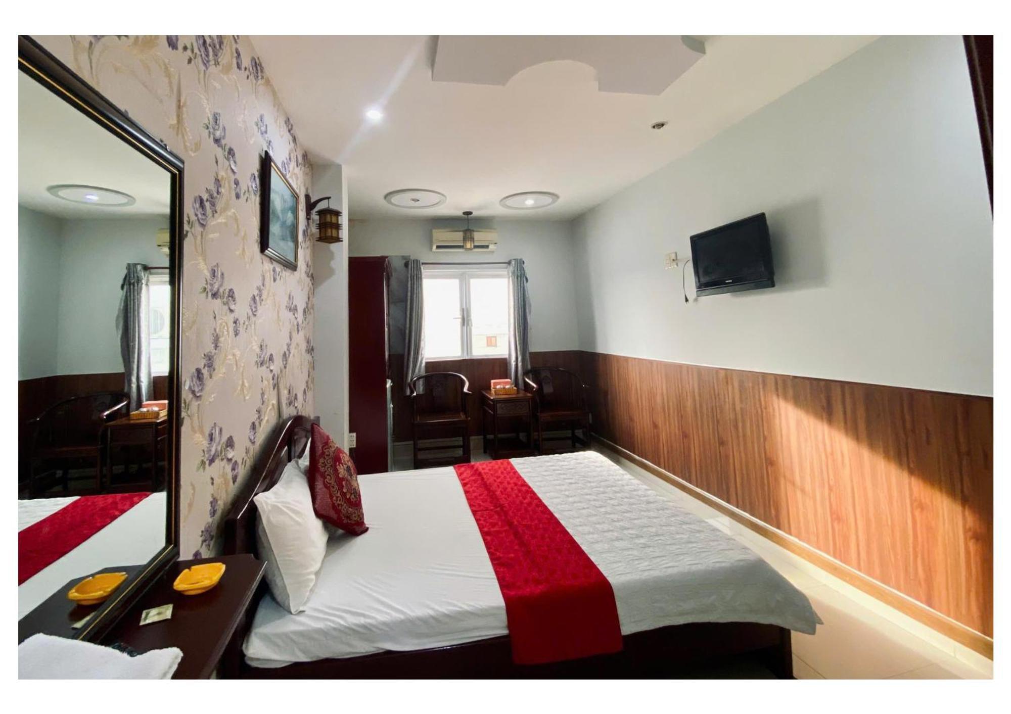 Hotel Phuong Nam Хошимин Экстерьер фото